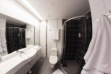 Фото номера Двухместный номер с 2 отдельными кроватями Отель Hotel Inari г. Инари 18