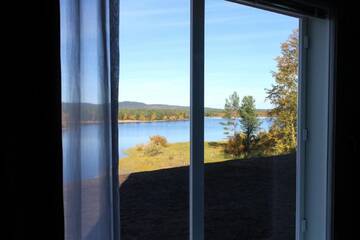 Фото номера Superior Twin Room with Sauna with Lake or Forest View Отель Hotel Inari г. Инари 5