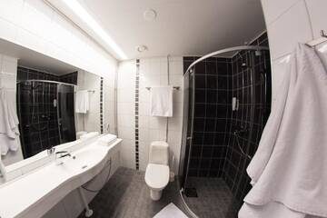 Фото номера Двухместный номер с 2 отдельными кроватями Отель Hotel Inari г. Инари 6